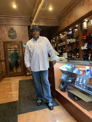 Tobacco Shop «La Casa Cigars and Lounge - Retail», reviews and photos, 1502 Randolph Street #100, Detroit, MI 48226, USA