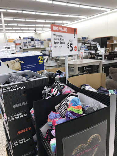 Discount Store «Big Lots», reviews and photos, 21082 Beach Blvd, Huntington Beach, CA 92648, USA