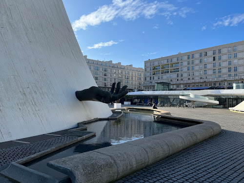 LA FONTAINE NIEMEYER à Le Havre