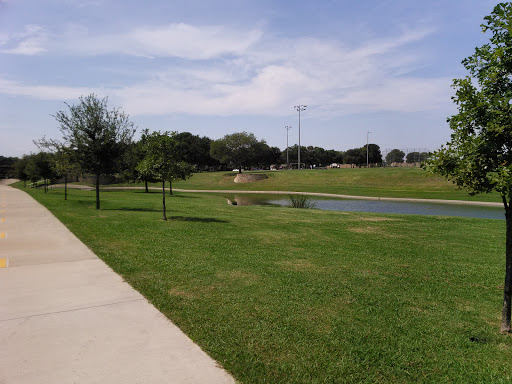 Recreation Center «Huffhines Recreation Center», reviews and photos, 200 N Plano Rd, Richardson, TX 75081, USA