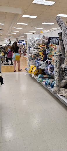 Department Store «Target», reviews and photos, 650 Brown Rd, Auburn Hills, MI 48326, USA