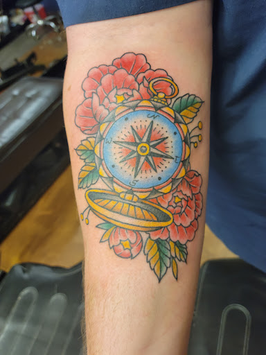 Tattoo Shop «Good Family Tattoo», reviews and photos, 198 W Grass Lake Rd, Lake Villa, IL 60046, USA