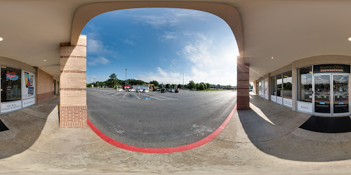 Pawn Shop «Braswell & Son Pawnbrokers», reviews and photos, 9101 W Markham St, Little Rock, AR 72205, USA