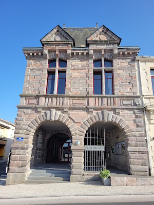 Les Halles de Saint-Pierre-du-Chemin à Saint-Pierre-du-Chemin