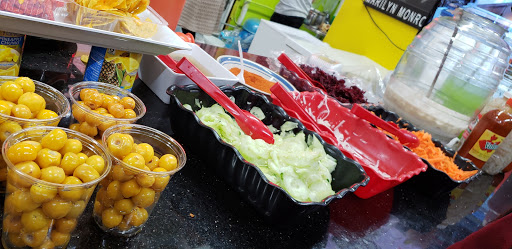 Flea Market «Fox Valley Flea Market», reviews and photos, 840 N State St, Elgin, IL 60123, USA