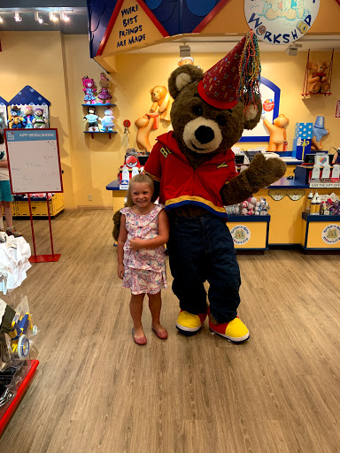 Shopping Mall «Springfield Mall», reviews and photos, 1250 Baltimore Pike, Springfield, PA 19064, USA