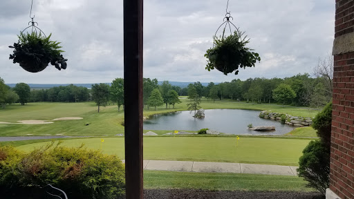 Golf Shop «Eagle Rock Golf Clubhouse & Pro Shop», reviews and photos, 191 Turnberry Ln, Hazle Township, PA 18202, USA