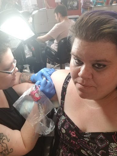 Tattoo Shop «Ink Slingers», reviews and photos, 1355 E Kearney St, Springfield, MO 65803, USA