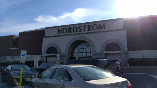 Shopping Mall «Westfield Garden State Plaza», reviews and photos, 1 Garden State Plaza, Paramus, NJ 07652, USA