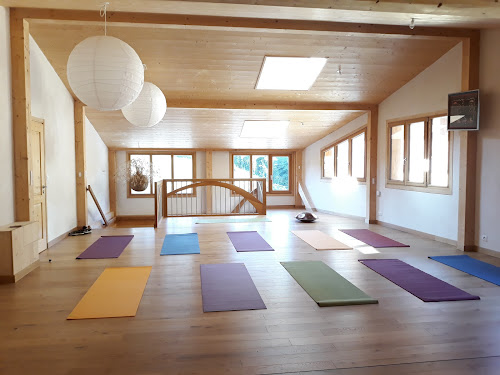 Centre de yoga Yoga Intégral Laurène Herbeys