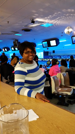 Bowling Alley «Westbrook Lanes Family Bowling Center», reviews and photos, 1 Creek Rd, Brooklawn, NJ 08030, USA