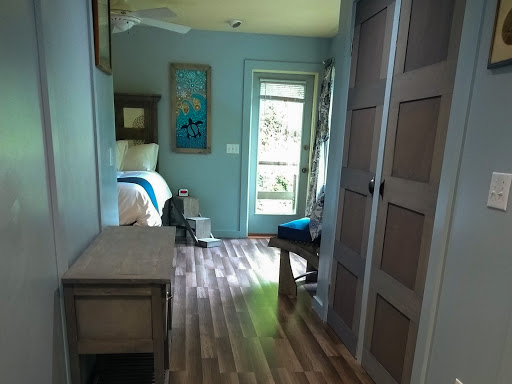 Bed & Breakfast «Red Leaf River Inn», reviews and photos, 146 Chestnut Walk Dr, Waynesville, NC 28786, USA