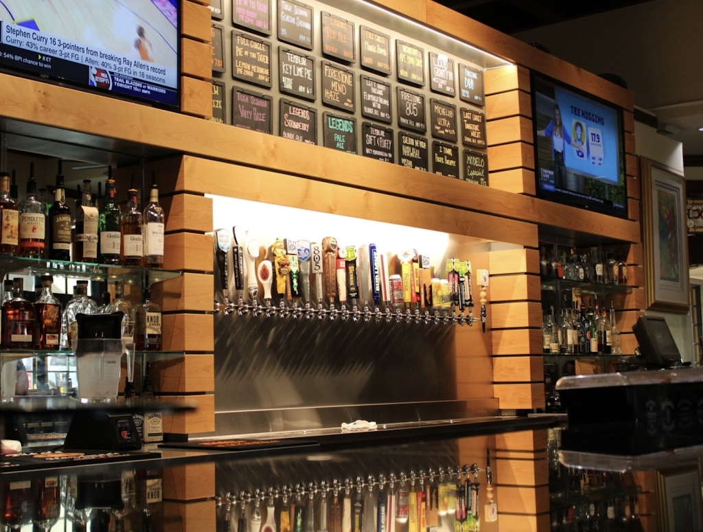 Legends Tap House & Grill 93662