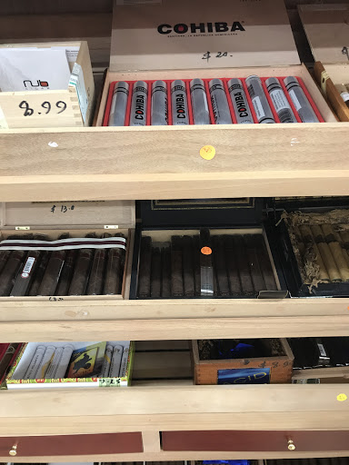 Tobacco Shop «Exotic Vapors Tobacco», reviews and photos, 1926 Touhy Ave, Des Plaines, IL 60018, USA