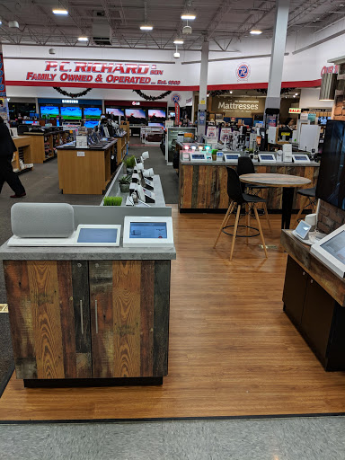 Appliance Store «P.C. Richard & Son», reviews and photos, 136-03 20th Ave, College Point, NY 11356, USA