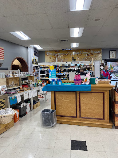 Wine Store «Wells Discount Liquors», reviews and photos, 6310 York Rd, Baltimore, MD 21212, USA