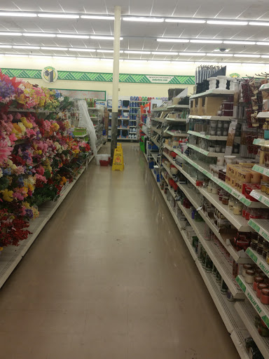 Dollar Store «Dollar Tree», reviews and photos, 2821 E Euclid Ave, Des Moines, IA 50317, USA
