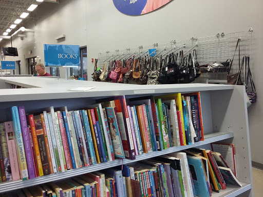 Non-Profit Organization «Goodwill Store & Donation Center», reviews and photos, 481 West Countryside Parkway, Yorkville, IL 60560, USA