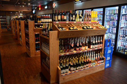 Liquor Store «Shyamrock Liquors», reviews and photos, 2926 Nashville Rd, Bowling Green, KY 42101, USA
