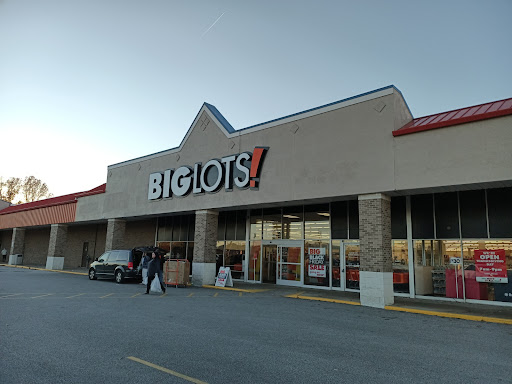 Big Lots, 6282 Pearl Rd, Parma Heights, OH 44130, USA, 