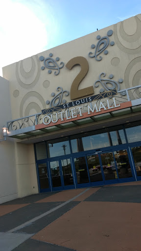 Outlet Mall «St. Louis Outlet Mall», reviews and photos, 5555 St.Louis Mills Blvd, Hazelwood, MO 63042, USA