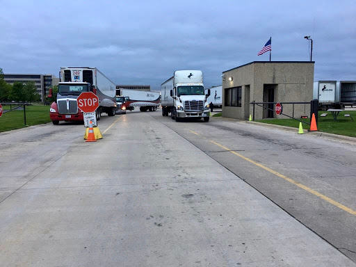 Grocery Store «Aldi Distribuition Center», reviews and photos, 1200 N Kirk Rd, Batavia, IL 60510, USA