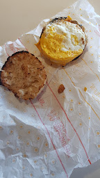 Photo n°15 de McDonald's à Montereau-Fault-Yonne ()