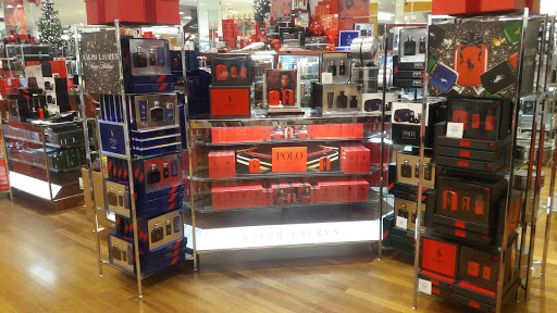 Shopping Mall «Roosevelt Field», reviews and photos, 630 Old Country Rd, Garden City, NY 11530, USA