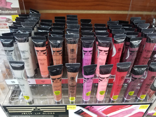 Cosmetics Store «J P Beauty Supply», reviews and photos, 1903 N Perry St, Pontiac, MI 48340, USA