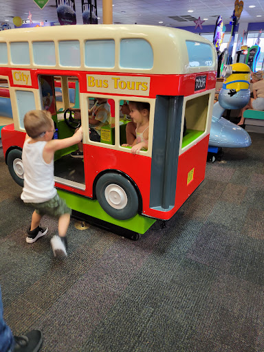 Shopping Mall «Eastwood Mall Complex», reviews and photos, 5555 Youngstown Warren Rd, Niles, OH 44446, USA