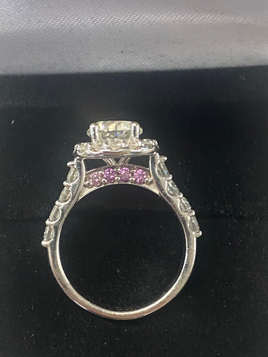 Pawn Shop «Diamond Ridge Pawn», reviews and photos, 6894 W Gulf to Lake Hwy, Crystal River, FL 34429, USA