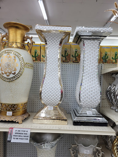 Dollar Store «Dollar Discount Center», reviews and photos, 2550 S Decatur Blvd, Las Vegas, NV 89102, USA