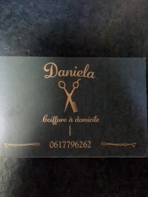 Daniela coiffeuse à domicile à Saint-Arnoult-en-Yvelines