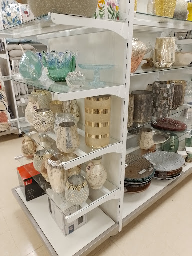 Department Store «Marshalls & HomeGoods», reviews and photos, 2700 Potomac Mills Cir, Woodbridge, VA 22192, USA