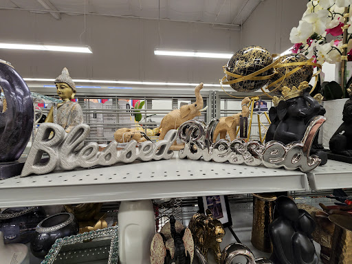 Clothing Store «Burlington Coat Factory», reviews and photos, 9189 E Indian Bend Rd, Scottsdale, AZ 85250, USA