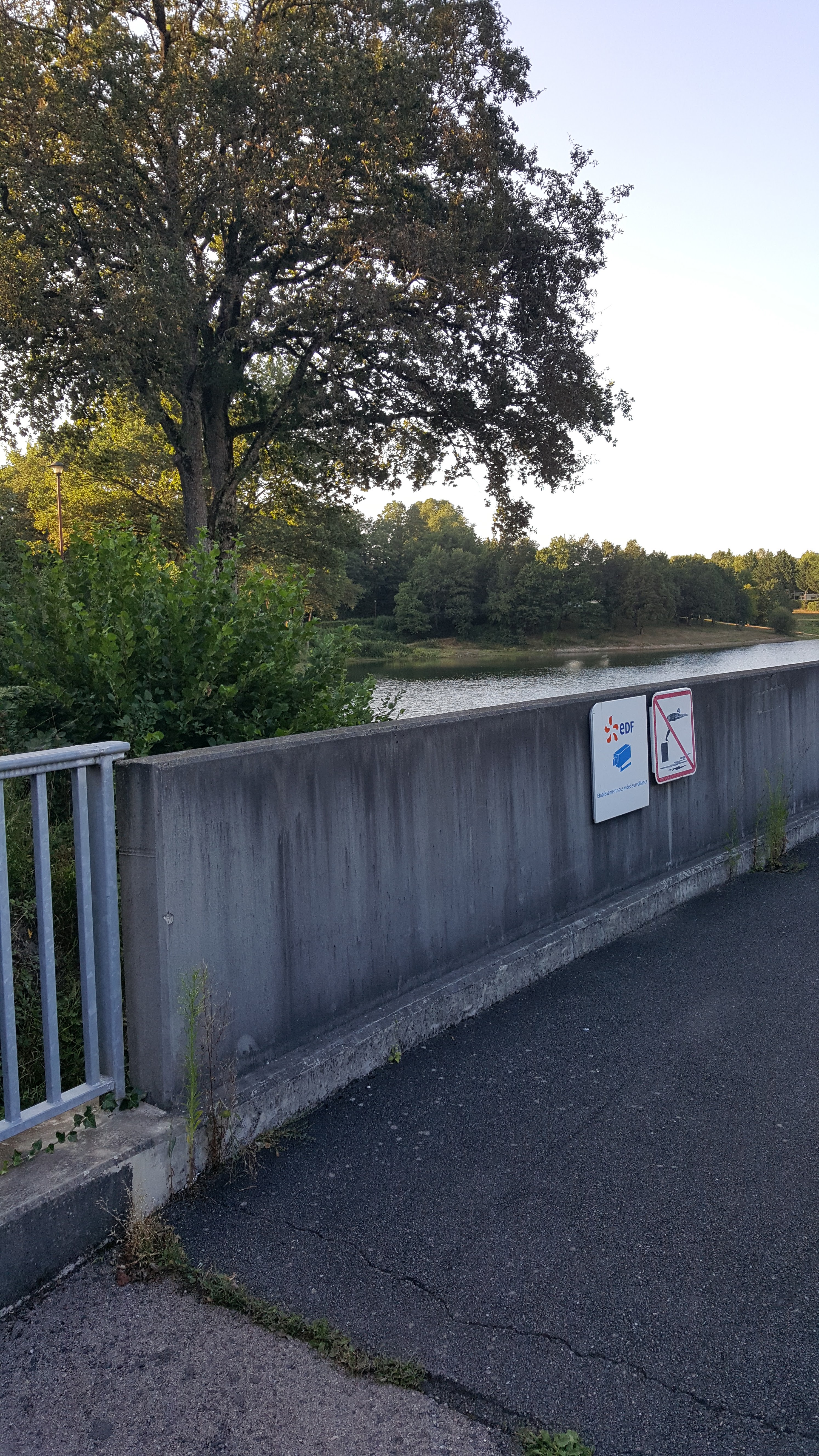Photo n° 6 de l'avis de Dominique.a fait le 07/12/2018 à 19:49