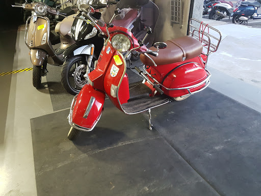 Motor Scooter Dealer «Vespa Motorsport», reviews and photos, 3955 Pacific Hwy, San Diego, CA 92110, USA