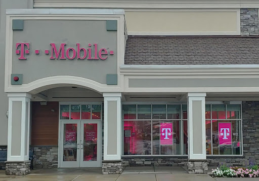 Cell Phone Store «T-Mobile», reviews and photos, 1660 Mineral Spring Ave, North Providence, RI 02904, USA