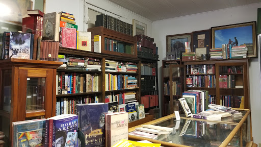 Used Book Store «Rivertown Fine Books», reviews and photos, 148 Main St, McGregor, IA 52157, USA