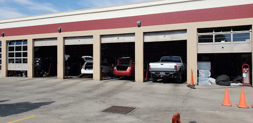 Tire Shop «Discount Tire Store - Murray, UT», reviews and photos, 120 E 4500 S, Murray, UT 84107, USA