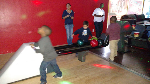 Bowling Alley «Baldwin Bowling Center», reviews and photos, 2407 Grand Ave, Baldwin, NY 11510, USA