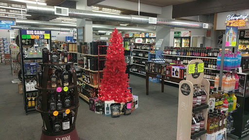 Liquor Store «Bob-O-Link Liquor Outlet», reviews and photos, 8921 US-31, Edinburgh, IN 46124, USA