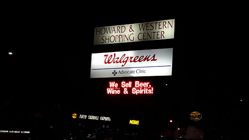 Shopping Mall «Howard and Western Shopping Center», reviews and photos, 7510 N Western Ave, Chicago, IL 60645, USA
