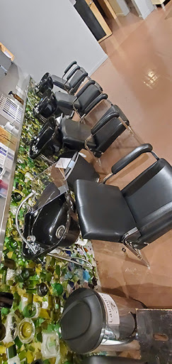 Beauty Salon «Vann.Edge Salon», reviews and photos, 2030 1st Ave, Seattle, WA 98121, USA