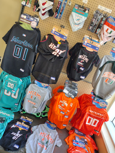 Pet Supply Store «Petco Animal Supplies», reviews and photos, 1121 5th St, Miami Beach, FL 33139, USA