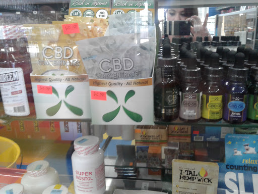 Tobacco Shop «Waves Smoke & Vapes», reviews and photos, 6740 E University Dr #103, Mesa, AZ 85205, USA