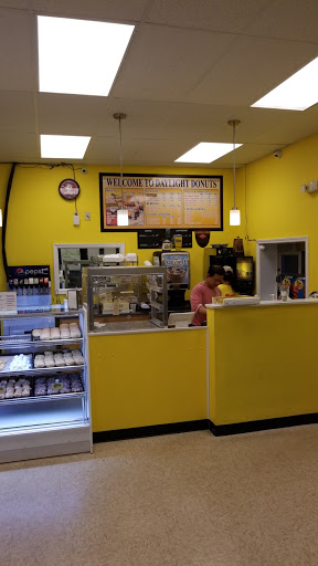 Donut Shop «Daylight Donuts», reviews and photos, 1105 Southview Ln #114, Tuscaloosa, AL 35405, USA