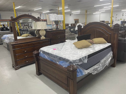 Furniture Store «Price Cutter Furniture Inc», reviews and photos, 1105 N Tamiami Trail, North Fort Myers, FL 33903, USA