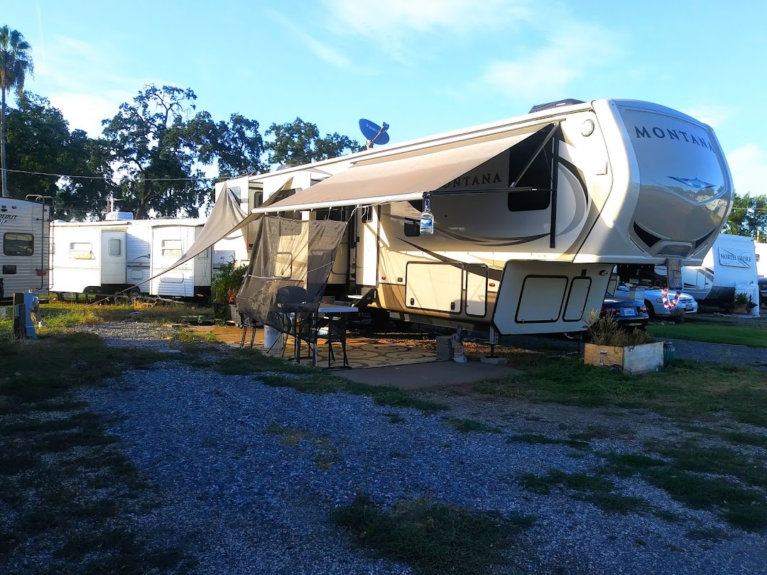 Paramount RV and Trailer Park