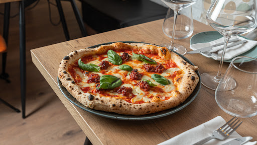 Civico 46 | Restaurante Pizzeria Italiano Con Un Toque Latino